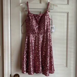 NWT pink sequin party dress. Morgan & Co. Size 0